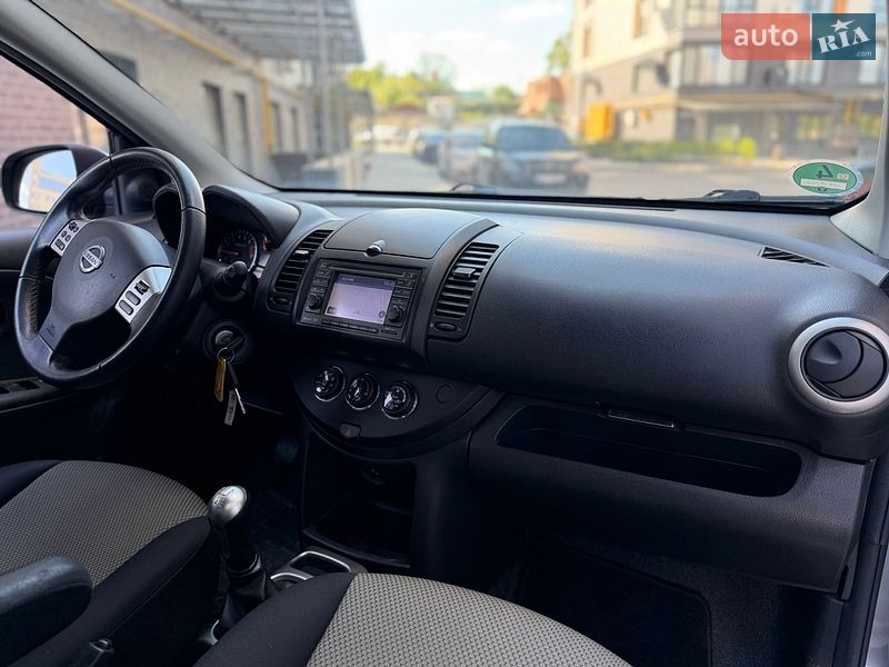 Хэтчбек Nissan Note 2011 в Виннице