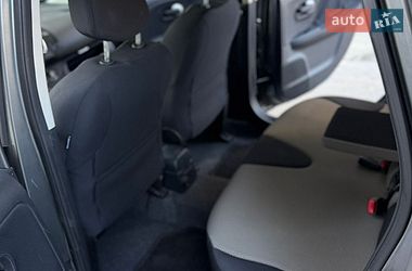 Хэтчбек Nissan Note 2011 в Виннице