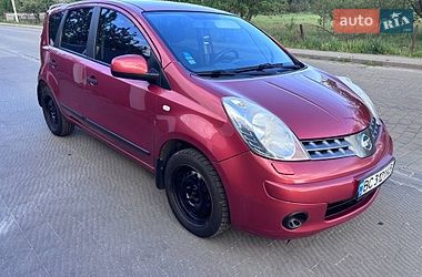 Хэтчбек Nissan Note 2008 в Львове