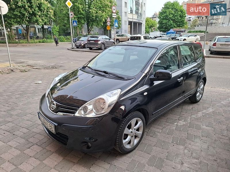 2011 Nissan Note, VIN SJNFCAE11U2150758:plate — фото 1 (autoria)