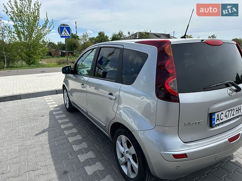 Хэтчбек Nissan Note 2009 в Владимире