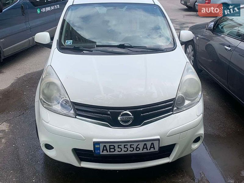 2012 Nissan Note, VIN SJNFAAE11U2168745:plate — фото 1 (autoria)