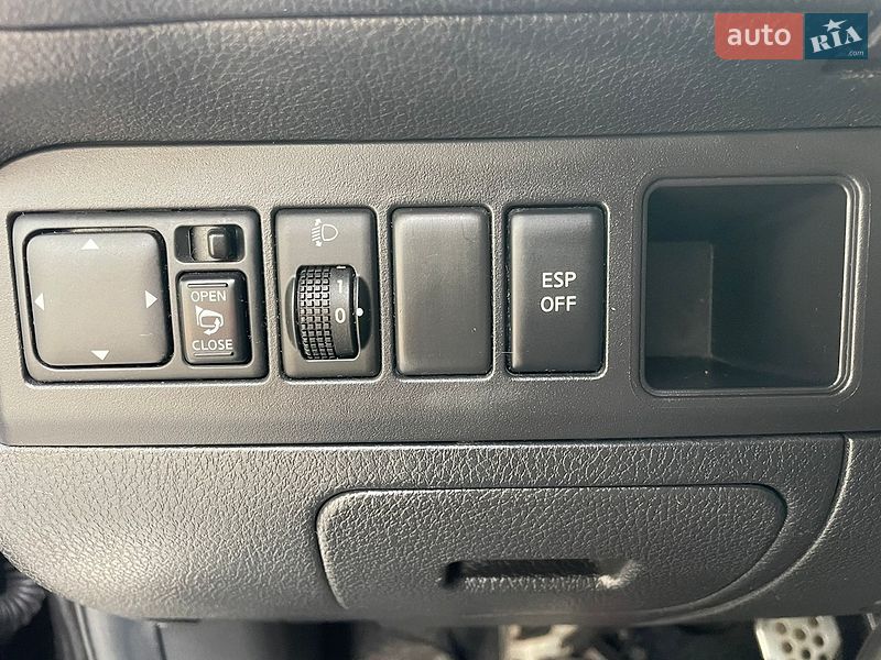 Хэтчбек Nissan Note 2006 в Ивано-Франковске
