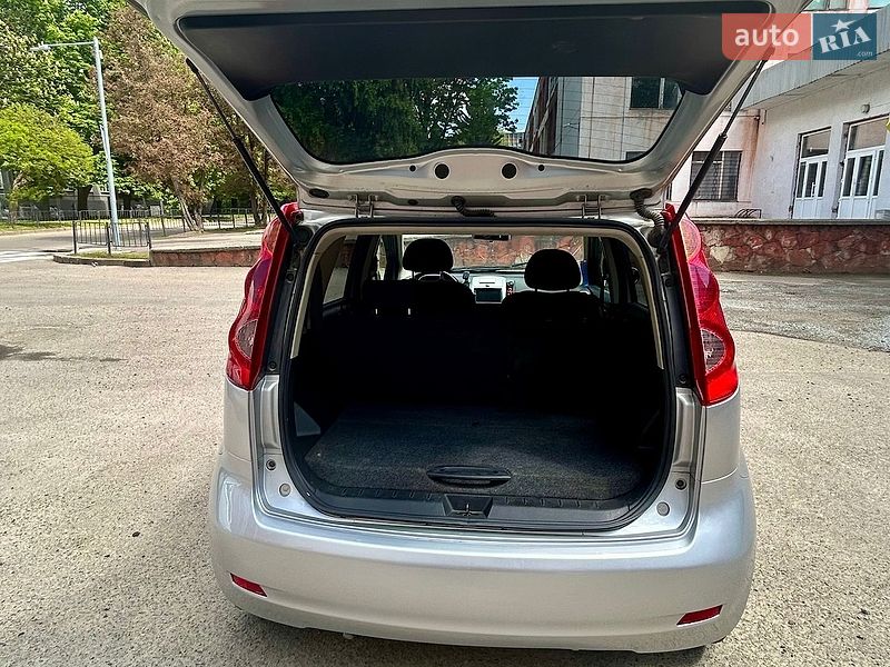 Хетчбек Nissan Note 2012 в Львові