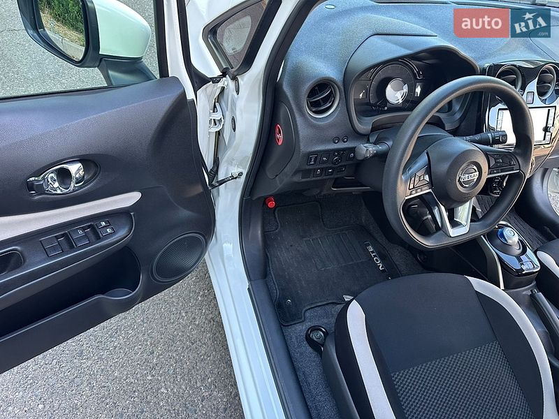 Хэтчбек Nissan Note 2018 в Одессе
