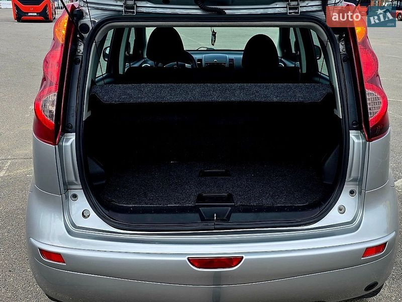 Хетчбек Nissan Note 2010 в Харкові