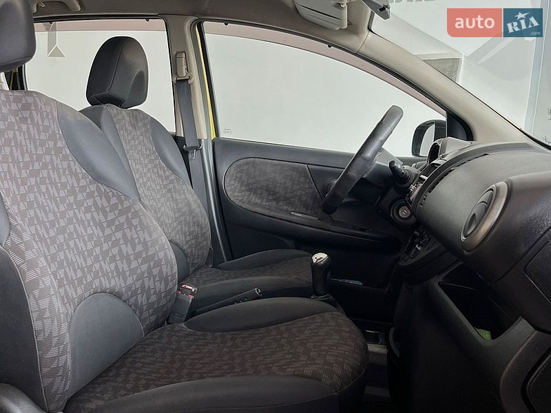Хэтчбек Nissan Note 2006 в Львове