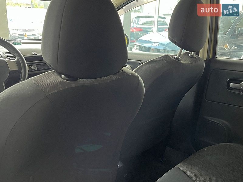 Хэтчбек Nissan Note 2006 в Львове