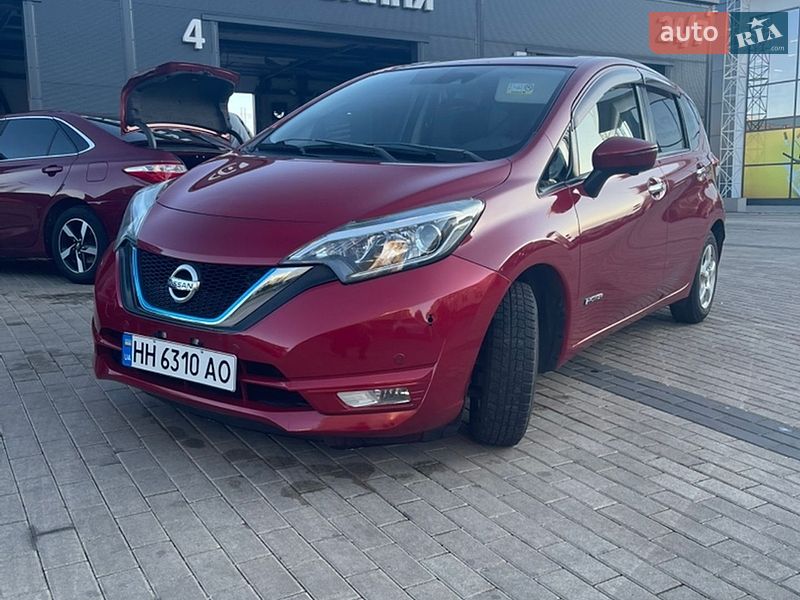 Хэтчбек Nissan Note 2017 в Одессе