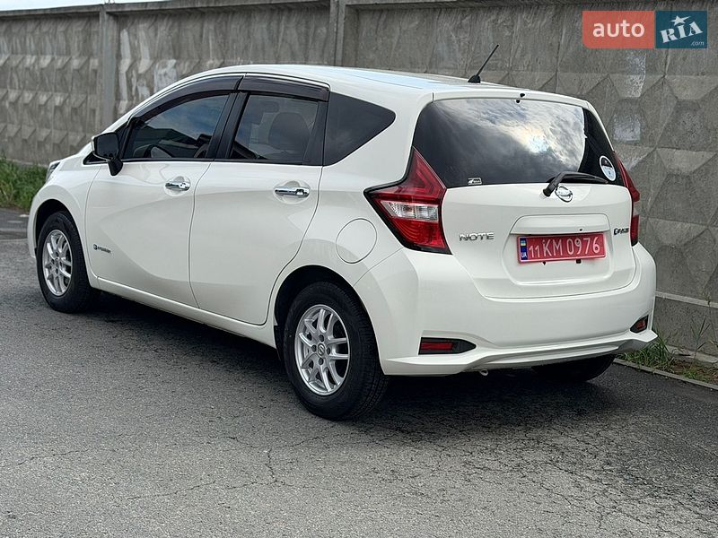 Хетчбек Nissan Note 2017 в Києві