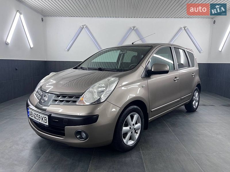 2006 Nissan Note, VIN SJNFCAE11U1101139:plate — фото 1 (autoria)