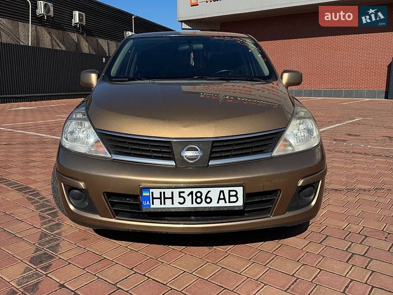 Хэтчбек Nissan Note 2007 в Одессе