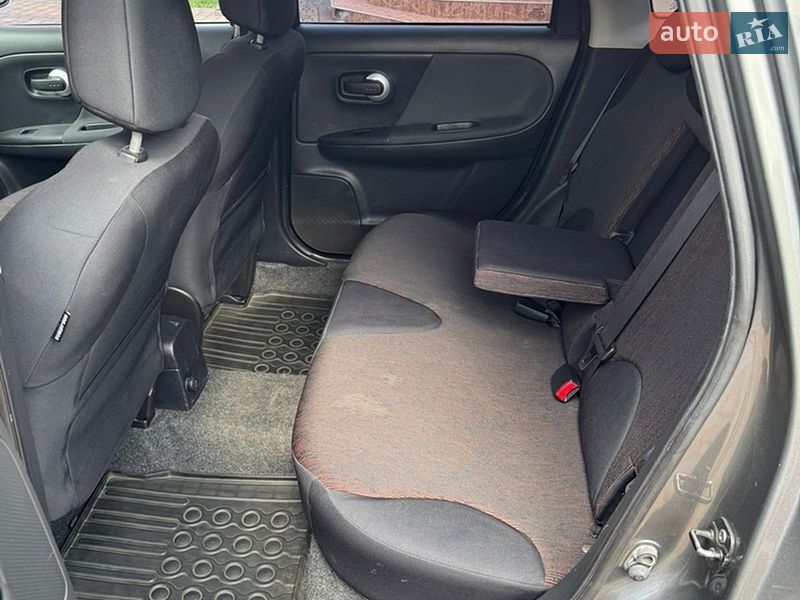 Хетчбек Nissan Note 2011 в Калуші