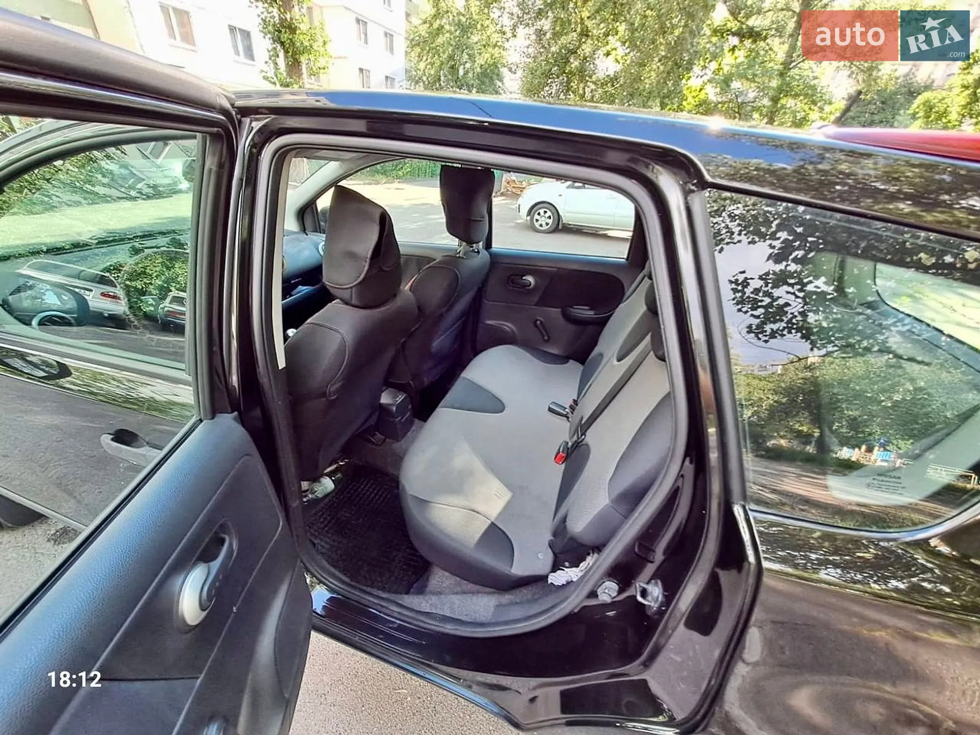 2010 Nissan Note - мініатюра 5