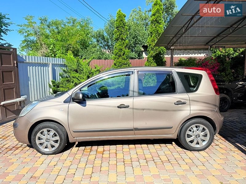 Хэтчбек Nissan Note 2006 в Харькове