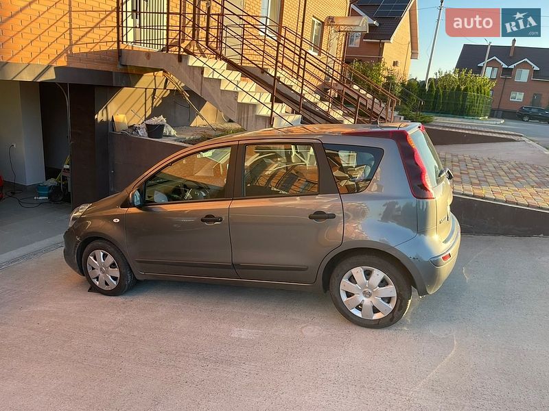Хэтчбек Nissan Note 2011 в Борисполе