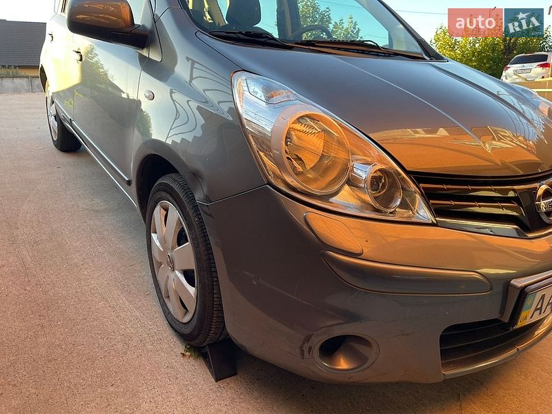 Хэтчбек Nissan Note 2011 в Борисполе