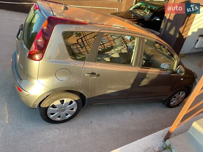 Хэтчбек Nissan Note 2011 в Борисполе