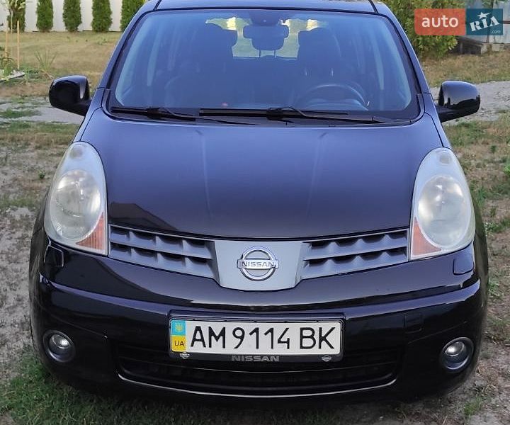 Хэтчбек Nissan Note 2008 в Житомире