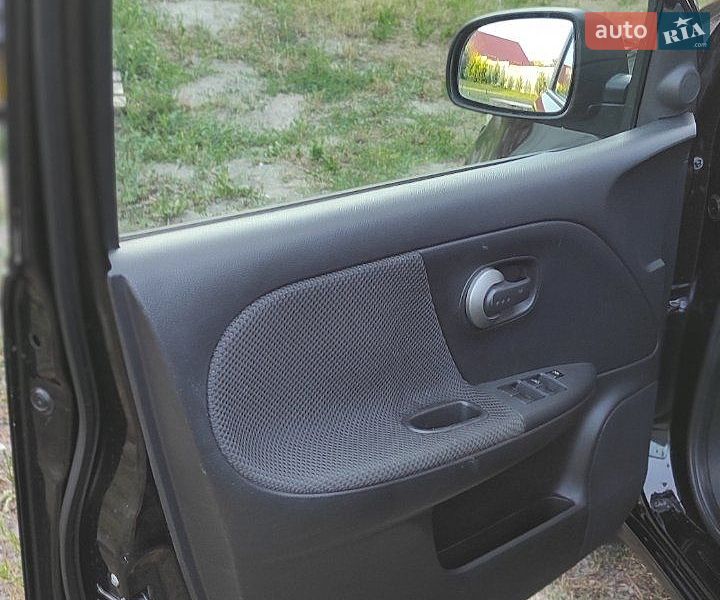 Хэтчбек Nissan Note 2008 в Житомире