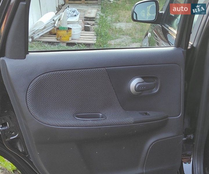 Хэтчбек Nissan Note 2008 в Житомире