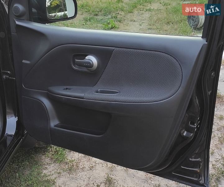 Хэтчбек Nissan Note 2008 в Житомире