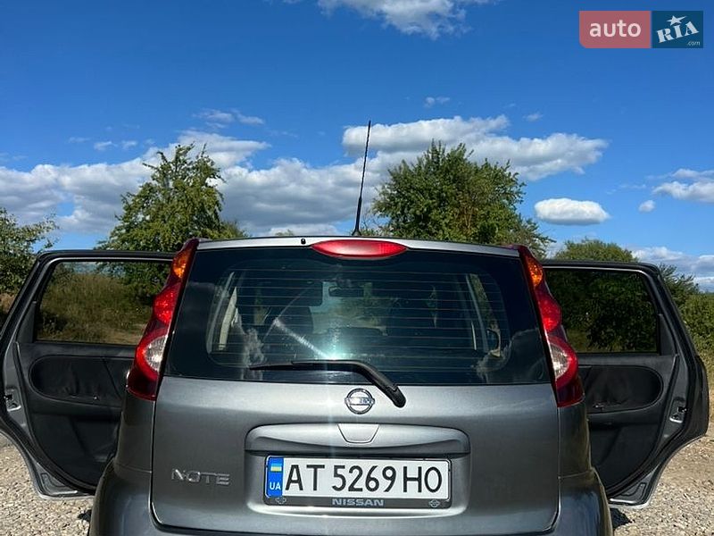 Хетчбек Nissan Note 2010 в Надвірній
