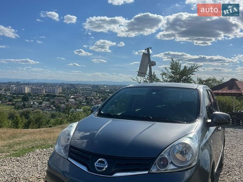 Хетчбек Nissan Note 2010 в Надвірній