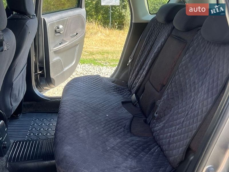 Хетчбек Nissan Note 2010 в Надвірній