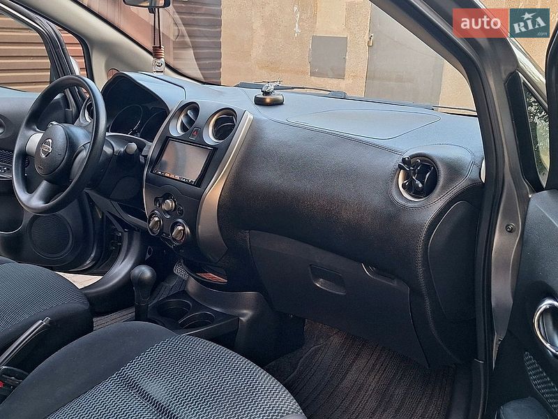 Хетчбек Nissan Note 2012 в Одесі