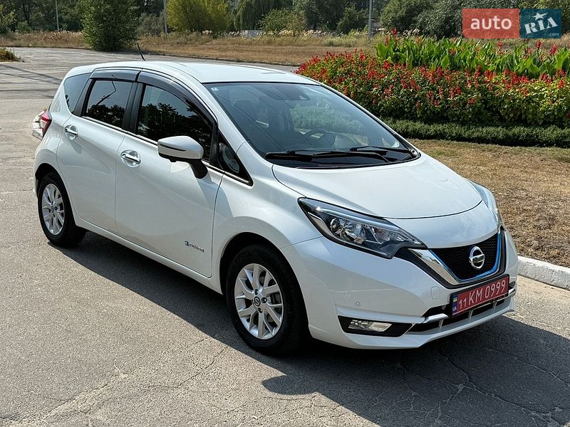 Хэтчбек Nissan Note 2018 в Киеве фото 4 Хэтчбек Nissan Note 2018 в Киеве