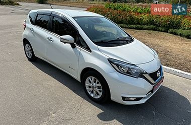 Хэтчбек Nissan Note 2018 в Киеве фото 5 Хэтчбек Nissan Note 2018 в Киеве