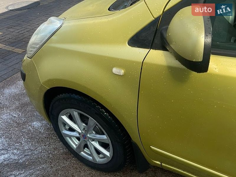 Хэтчбек Nissan Note 2007 в Киеве