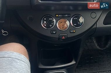 Хэтчбек Nissan Note 2007 в Киеве