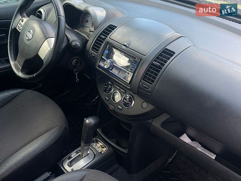 Хэтчбек Nissan Note 2007 в Киеве