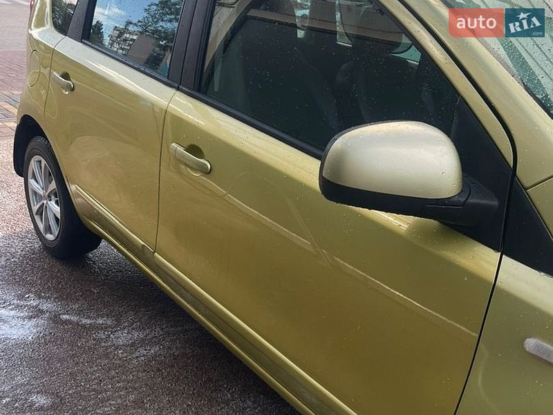 Хэтчбек Nissan Note 2007 в Киеве