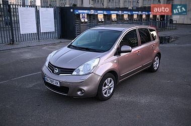 Хэтчбек Nissan Note 2010 в Киеве