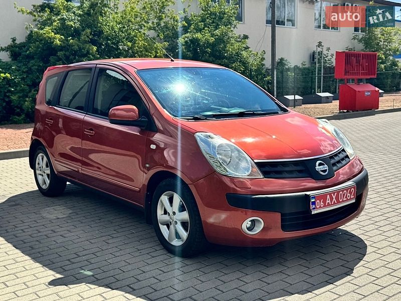 Хетчбек Nissan Note 2006 в Житомирі