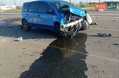 Хэтчбек Nissan Note 2006 в Херсоне