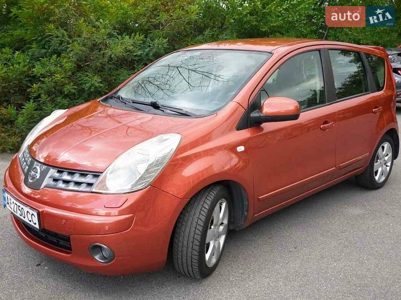 Хэтчбек Nissan Note 2008 в Днепре