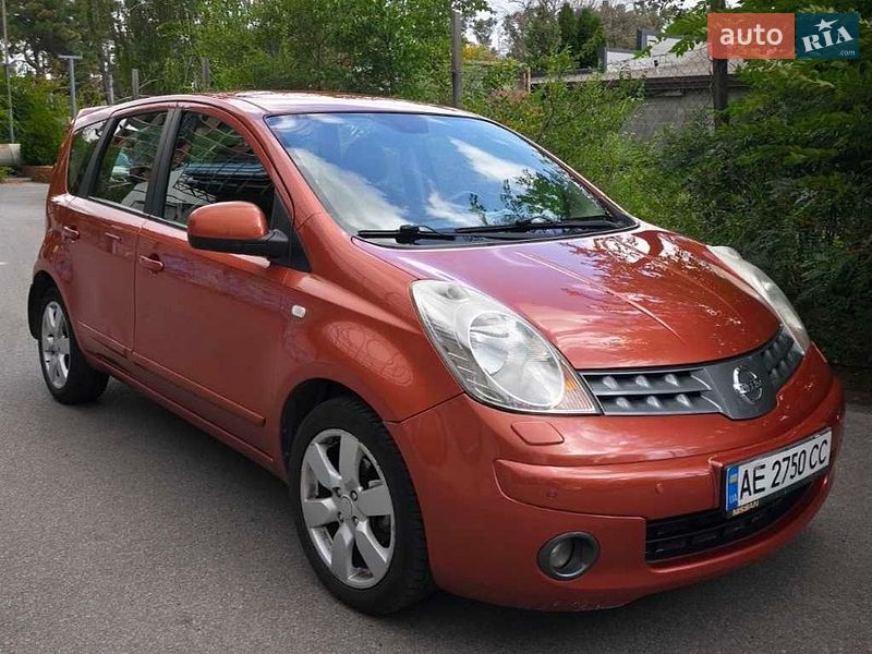 Хэтчбек Nissan Note 2008 в Днепре