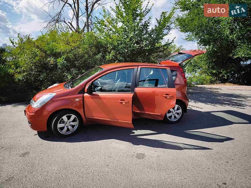 Хэтчбек Nissan Note 2008 в Днепре