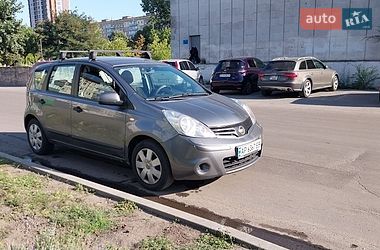 Хетчбек Nissan Note 2011 в Дніпрі