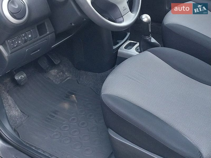 Хетчбек Nissan Note 2011 в Дніпрі