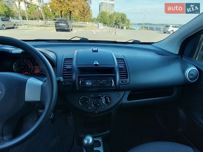 Хетчбек Nissan Note 2011 в Дніпрі