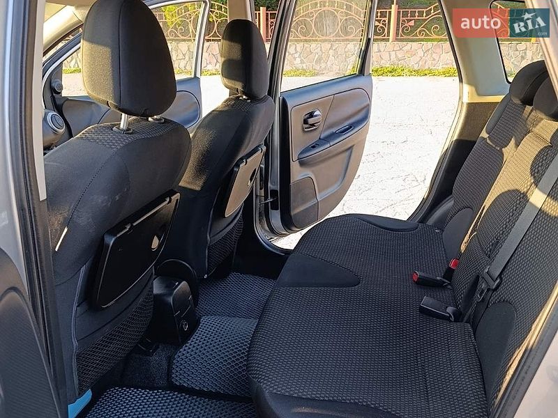 Хэтчбек Nissan Note 2008 в Хмельницком