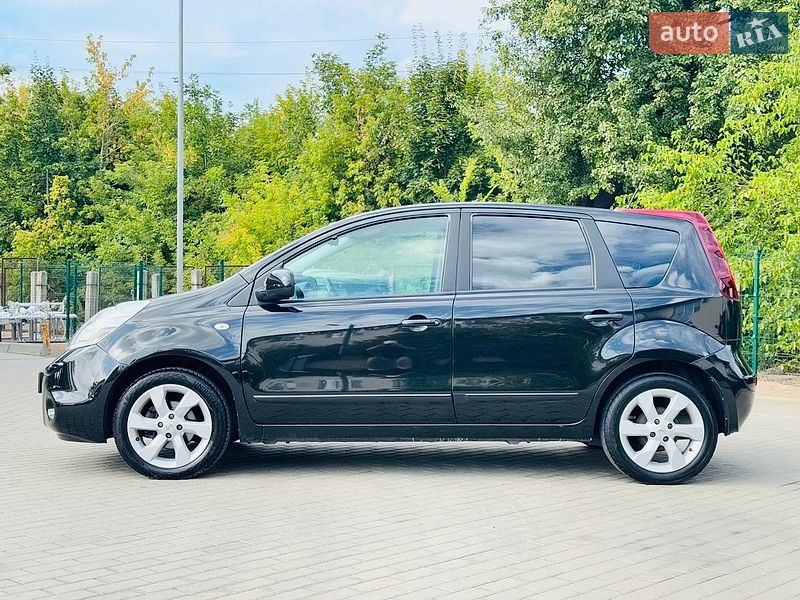 Хетчбек Nissan Note 2009 в Житомирі