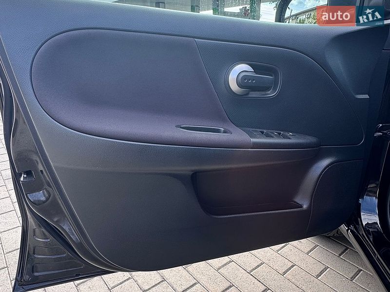 Хетчбек Nissan Note 2009 в Житомирі