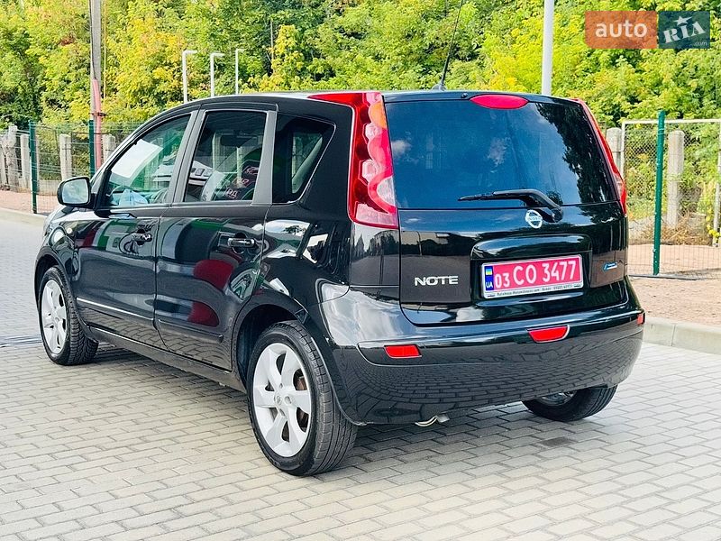Хетчбек Nissan Note 2009 в Житомирі