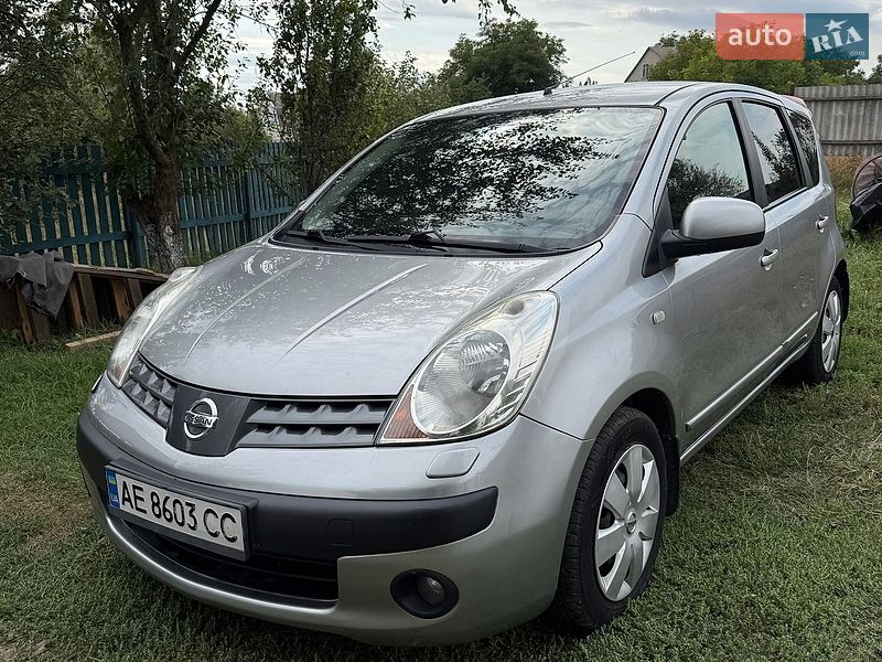 Хэтчбек Nissan Note 2007 в Полтаве фото Хэтчбек Nissan Note 2007 в Полтаве